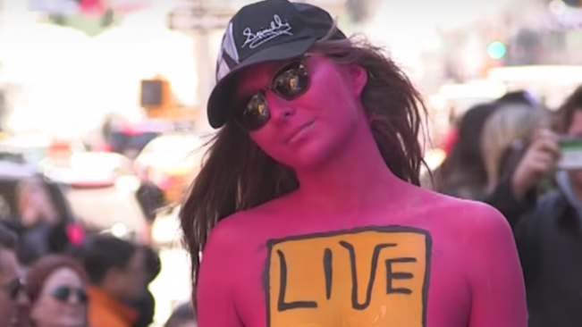 Body painting event coming to Times Square inspired by 'Subway Therapy' Post-its